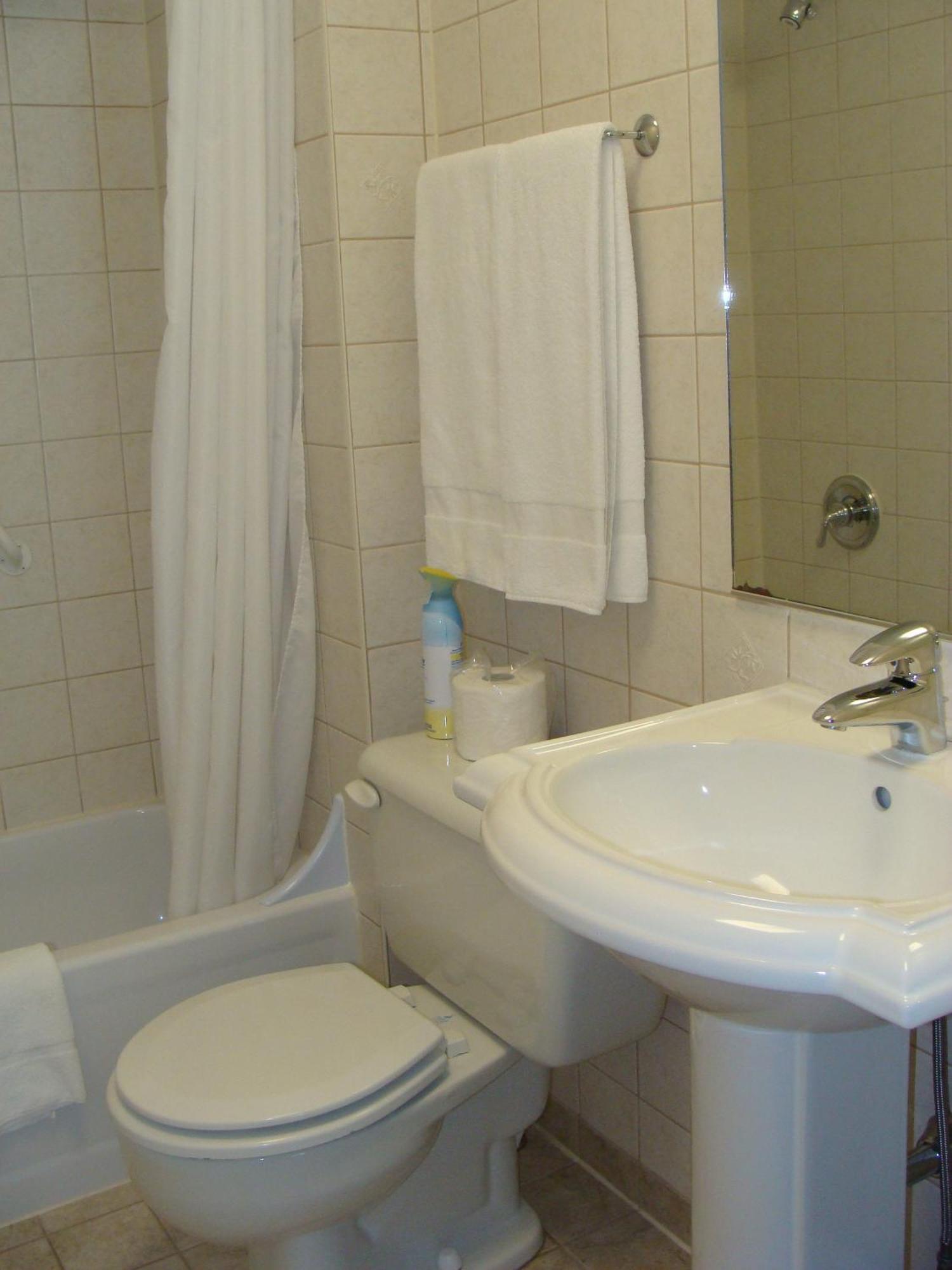 קוויבק סיטי Au Petit Hotel חדר תמונה